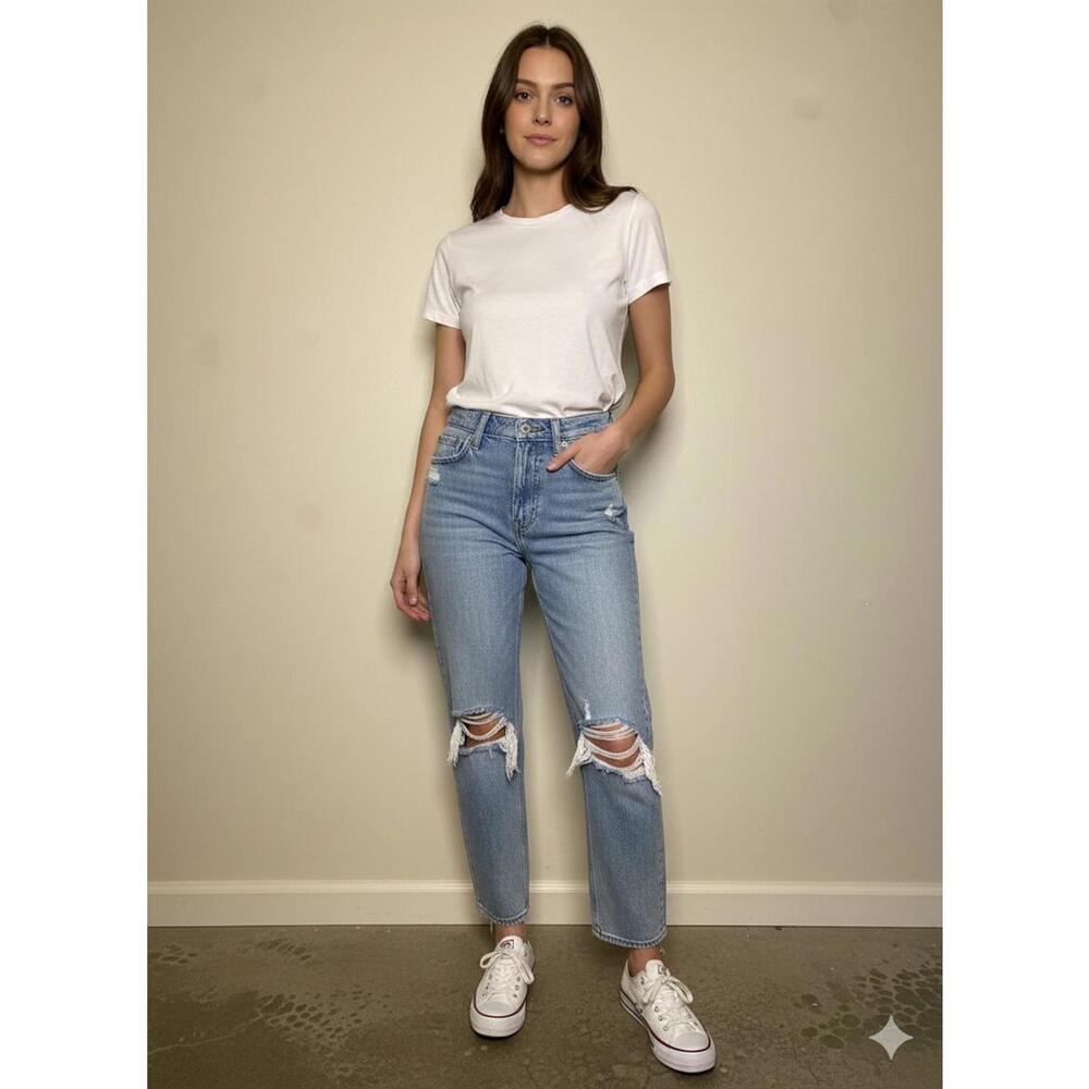 ABERCROMBIE & FITCH - The 90s Straight Ultra High Rise Distressed Jeans - 26/2R